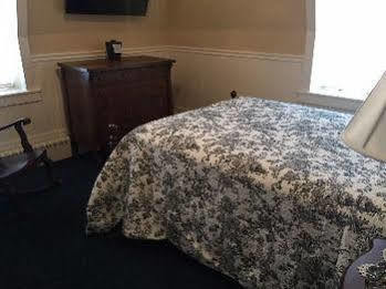Grand Imperial Hotel 3*